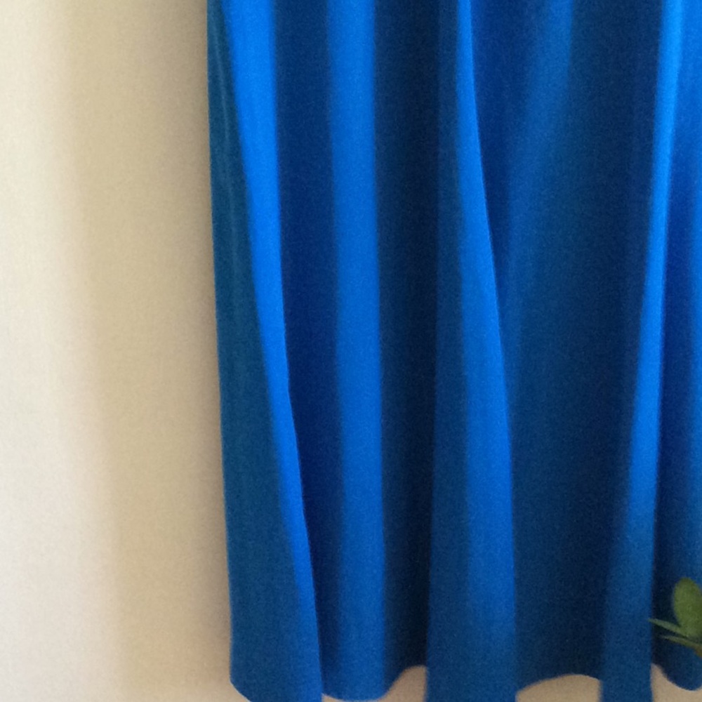 Dress - Picture 5 of 7